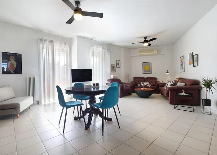 Renaissance City Apartment \