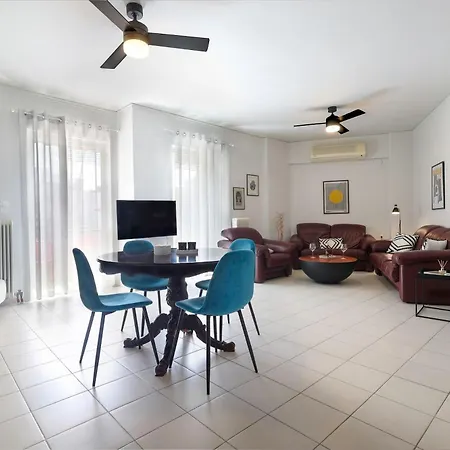 Renaissance City Apartment 