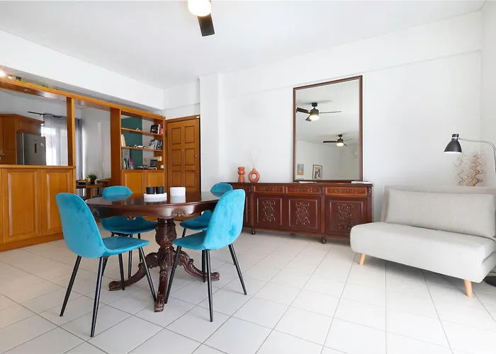 Renaissance City Apartment \